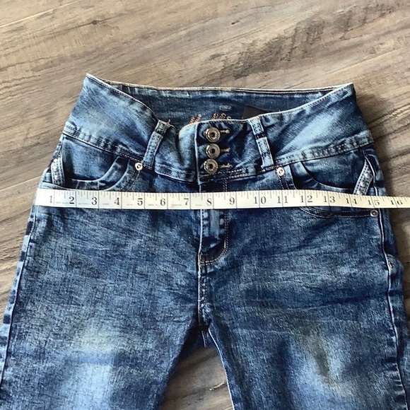 ✨Cute Jeans✨ - Picture 10 of 11